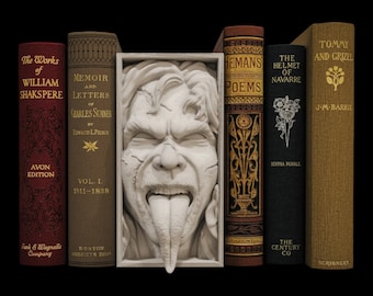 Regan the Exorcist-Inspired 3D-Printed Book Nook