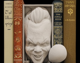 Pennywise-Inspired 3D-Printed Book Nook