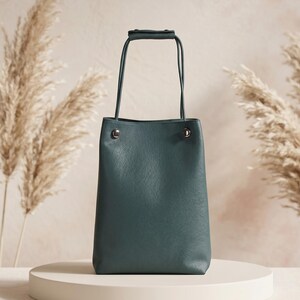 Sac fourre-tout en cuir de vachette souple, sac bandoulière carré vertical