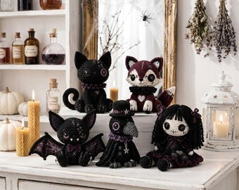 Zestaw wzorów na szydełkowe amigurumi w stylu gotyckim, wzór na szydełkowe pluszaki na Halloween, wzór na lalki amigurumi (do pobrania w formacie PDF)