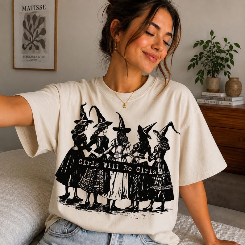 Congrega di streghe vintage PNG, grafica spettrale femminile per Halloween, design per maglietta "Le ragazze saranno ragazze" immagine 6