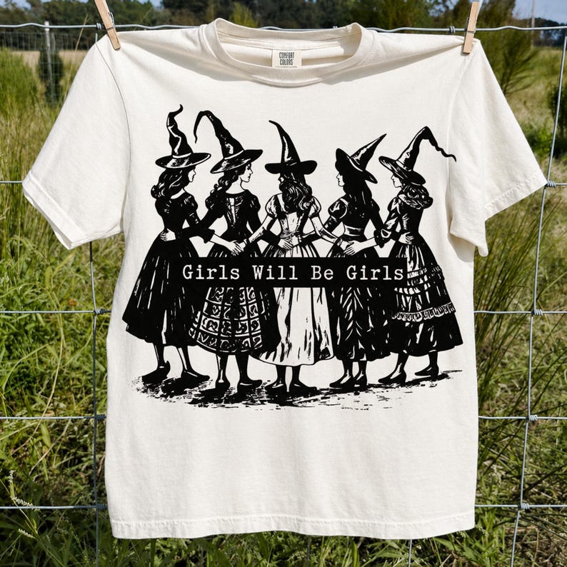 Congrega di streghe vintage PNG, grafica spettrale femminile per Halloween, design per maglietta "Le ragazze saranno ragazze" immagine 1
