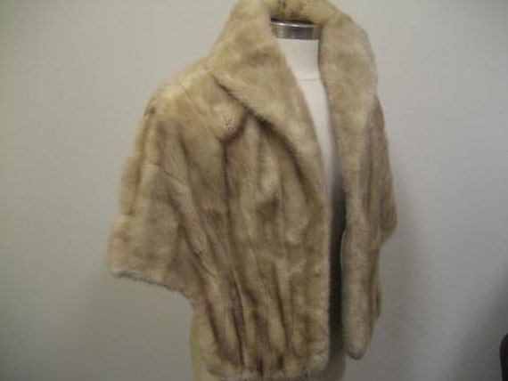 Vintage Blonde Fur Stole - image 2