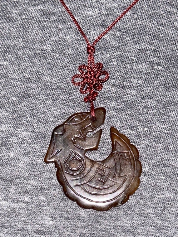 Vintage Dragon Carved Jade Strung Necklace - image 2
