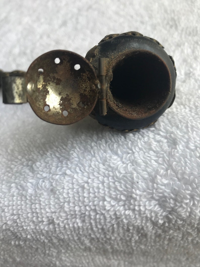 Vintage Cow Flower PIPE hinged metal lid chain wood swiss mountain tobacco