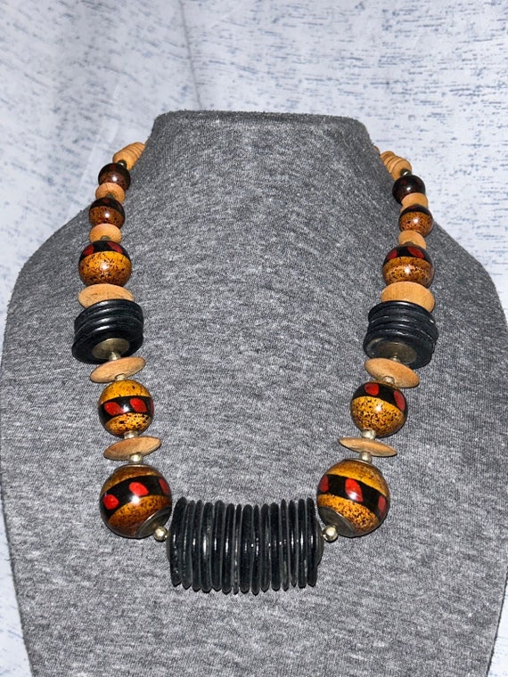 Vintage Chunky Wooden Beaded Necklace