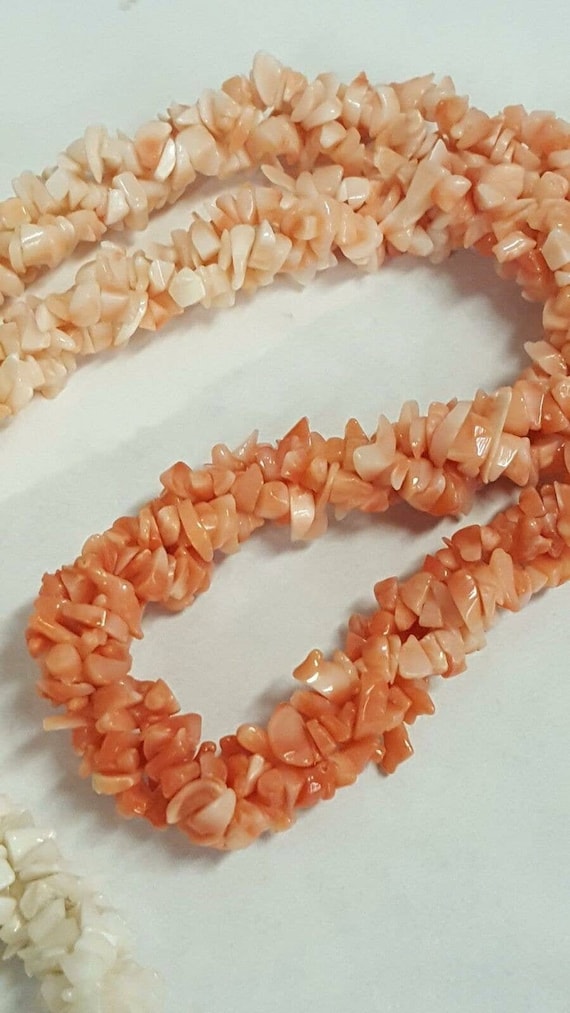 Vintage PINK and WHITE Natural Coral Necklace Gol… - image 1