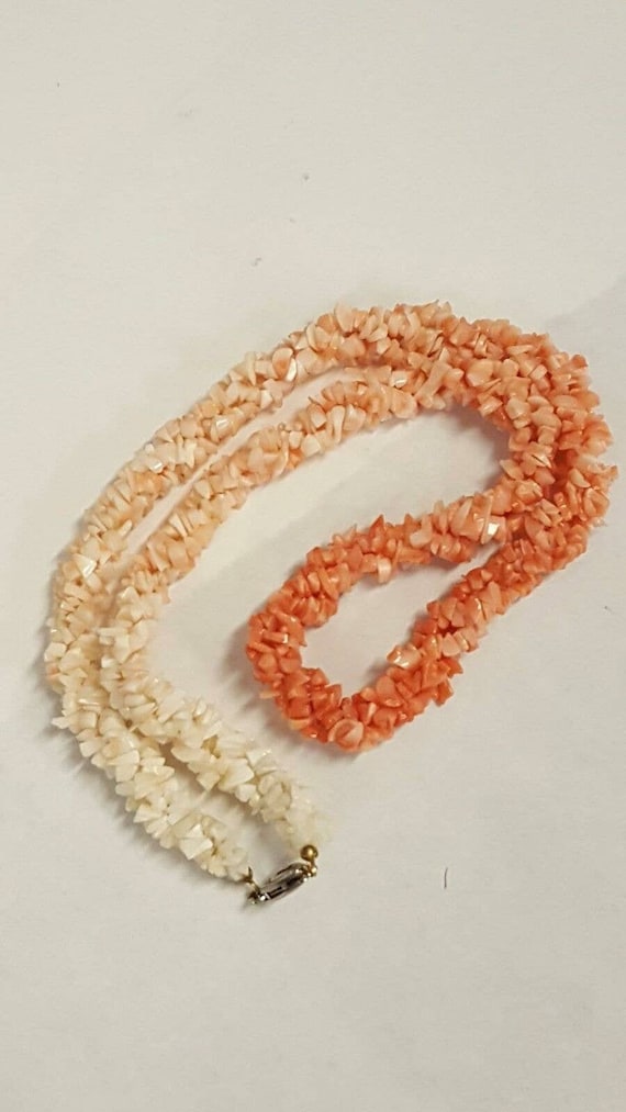 Vintage PINK and WHITE Natural Coral Necklace Gol… - image 2