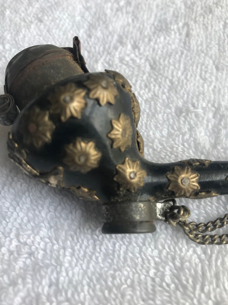 Vintage Cow Flower PIPE hinged metal lid chain wood swiss mountain tobacco