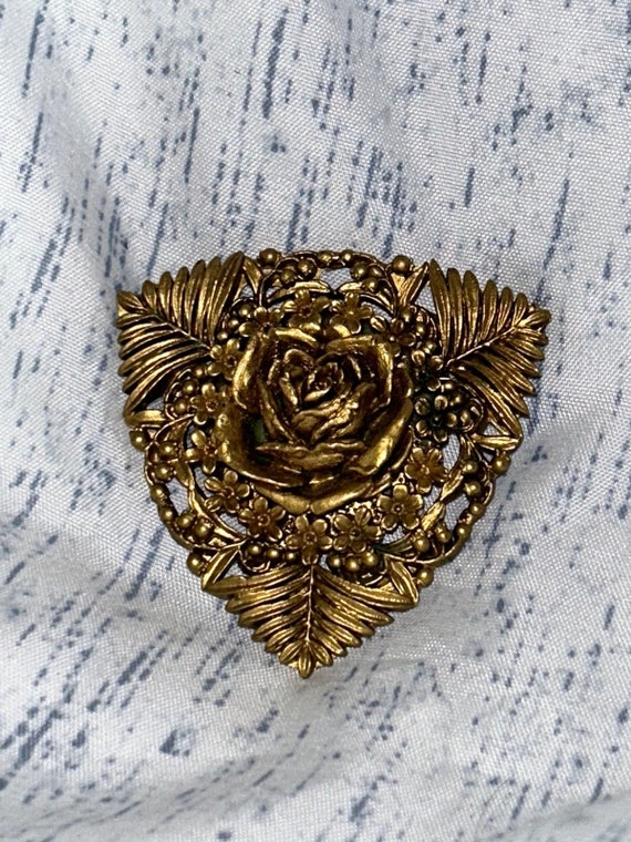 Vintage Gold Floral Celluloid Pin/Brooch