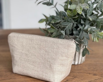 Cosmetic bag