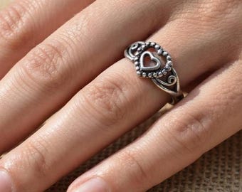 Sterlingzilver, hartring met kralen, Keltische ring, stapelbare ring, dubbele hartring, beloftering, vintage geïnspireerde ring, boho chic sieraden**