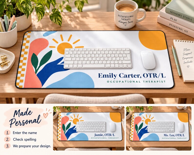 Op de afbeelding: Een rechthoekige bureaumat met een witte achtergrond, abstracte vormen in oranje, blauw en roze, een gele zon en groene bladeren. De tekst luidt Emily Carter, OTR/L, Occupational Therapist. Een wit toetsenbord en een muis liggen op de mat.