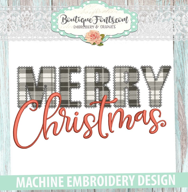K&ouml;nnte beinhalten: Maschinenstickdesign mit den Worten "Merry Christmas" in einem schwarz-wei&szlig; karierten Muster. Das Wort "Christmas" ist in einer kursivschriftlichen Schriftart und rot.