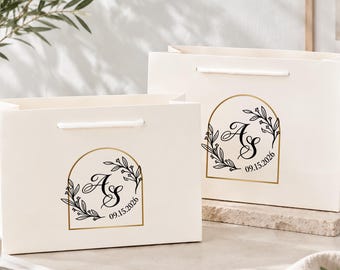 Personalized Monogram Gift Bag, Custom Initial Wedding Favor Bag, Elegant Bridesmaid Gift Packaging, Bridal Shower Party Favor Bag