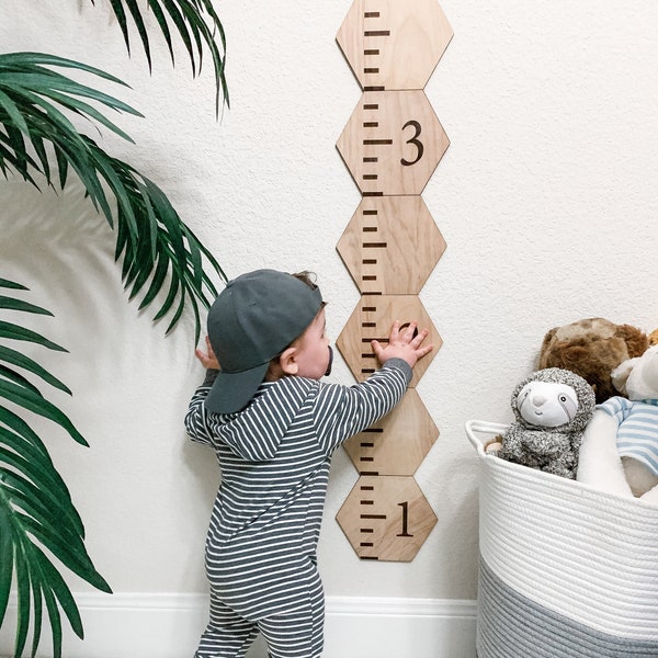 Family Growth Chart, Engraved Wood Height Chart Ruler, Personalized Family Keepsake, Heirloom Nursery Wall Decor, Wooden Growth Ruler