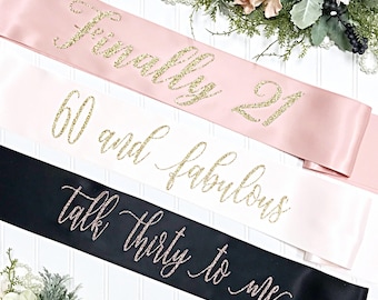 Banda de cumpleaños personalizada de satén