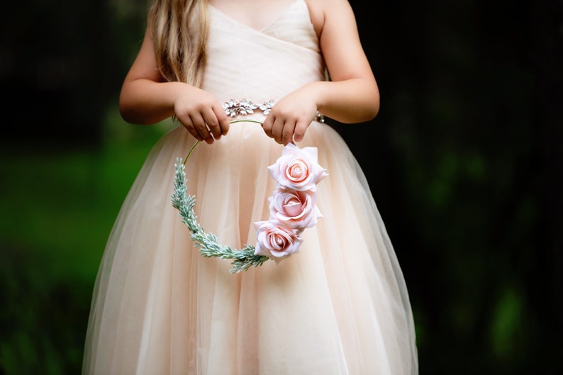 Flower Girl Bouquet Gold Hoop Bouquet Flower Girl Basket Bridesmaid Hoop Bouquet Boho Wedding Decor Wreath