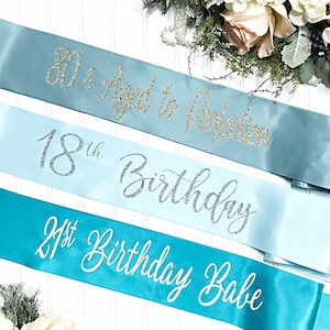 Birthday Sash, Personalized Birthday Sash for Women, Custom Name Any Age, 4 Inch Satin, 21st 30th 40th 50th, Wrinkle Free zdjęcie 7