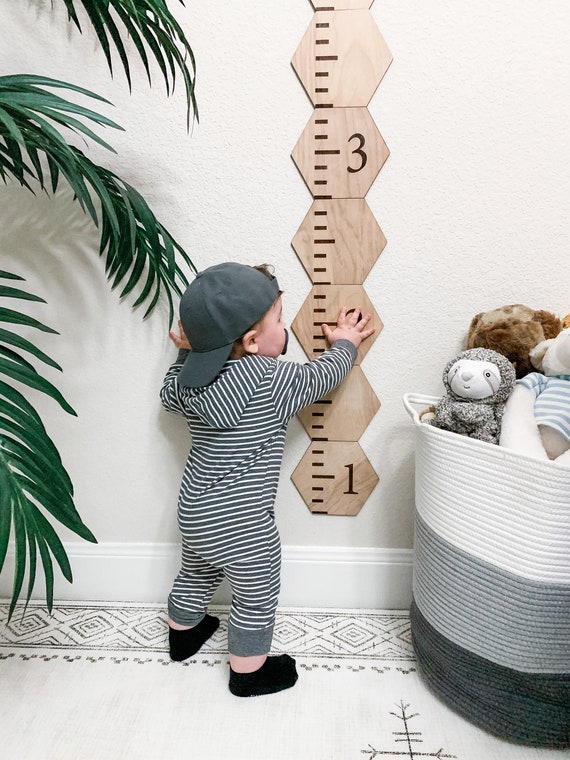 Family Growth Chart, Engraved Wood Height Chart Ruler, Personalized Family Keepsake, Heirloom Nursery Wall Decor, Wooden Growth Ruler