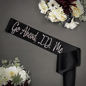 Banda de cumpleaños Adelante, identifícame, satén