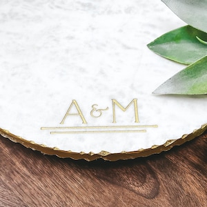 Tabla de charcutería Lazy Susan de mármol personalizada con borde dorado