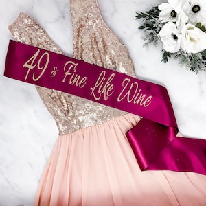 Birthday Sash, Personalized Birthday Sash for Women, Custom Name Any Age, 4 Inch Satin, 21st 30th 40th 50th, Wrinkle Free zdjęcie 9