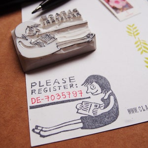Timbre fille postcrossing