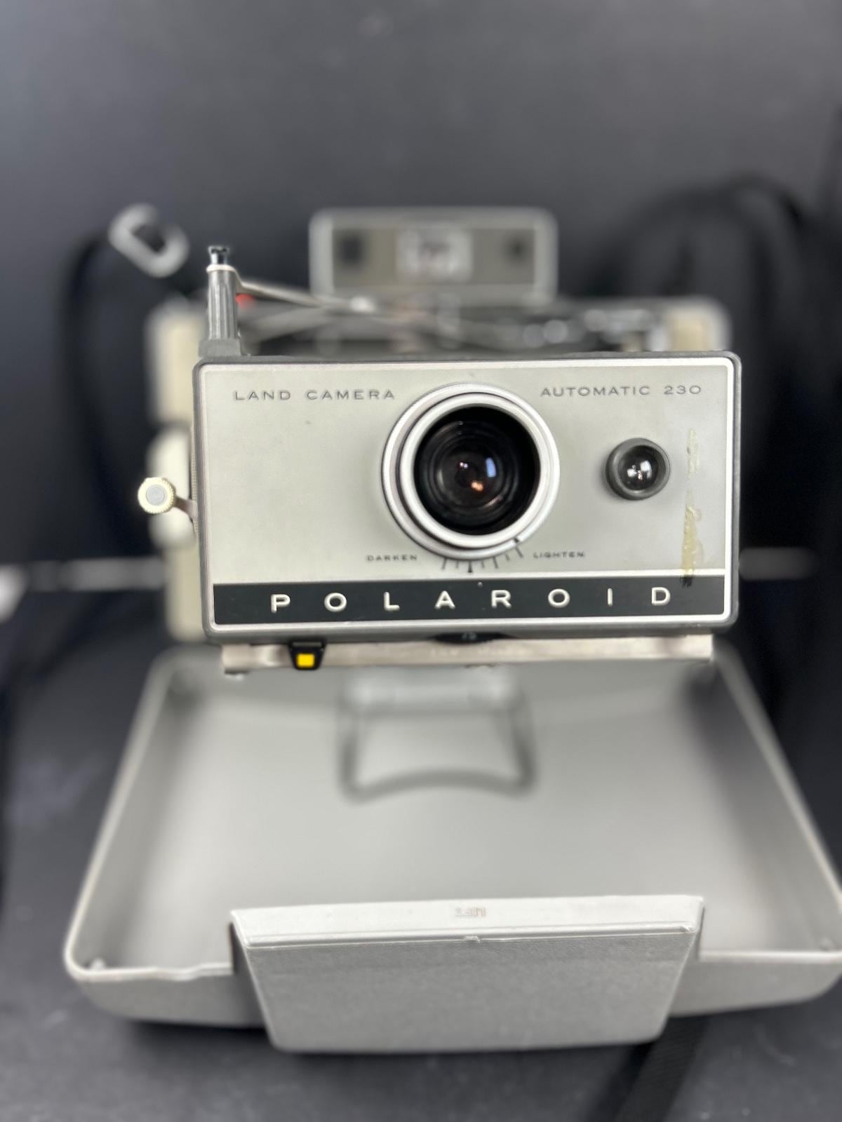 Polaroid 230 Land Camera - Etsy