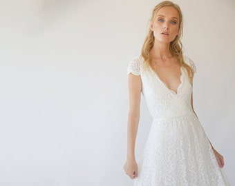 Ivory Lace Wedding Dress: Bohemian Cap Sleeve Gown