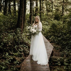Ivory Tulle & Lace Wedding Train Gown #1164