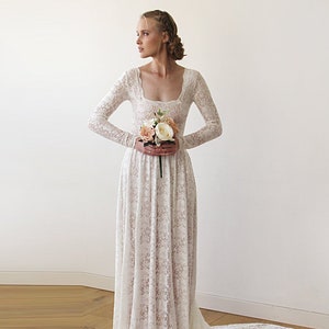 Bestseller Ivory Blush color Square Neckline Wedding Train Dress 1207 image 2