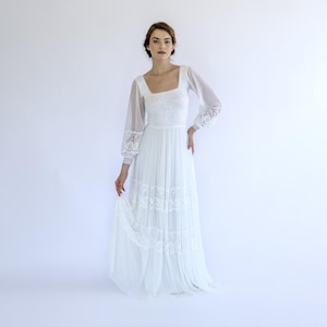 Boho Square Neckline Wedding Dress With Long Sleeves and Chiffon Court Train