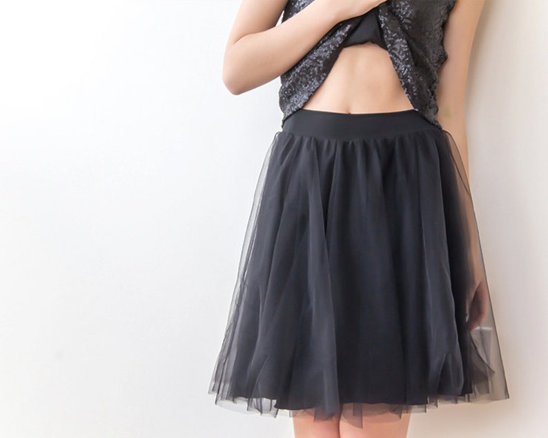 Tulle mini black skirt 3004 image 3