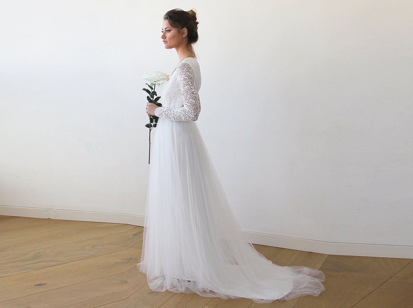 未使用に近い　FOREVER NEW 17 way ドレス　パステル　ブルー Light Blue Tulle and Lace Dress With Train ,pastel Wedding