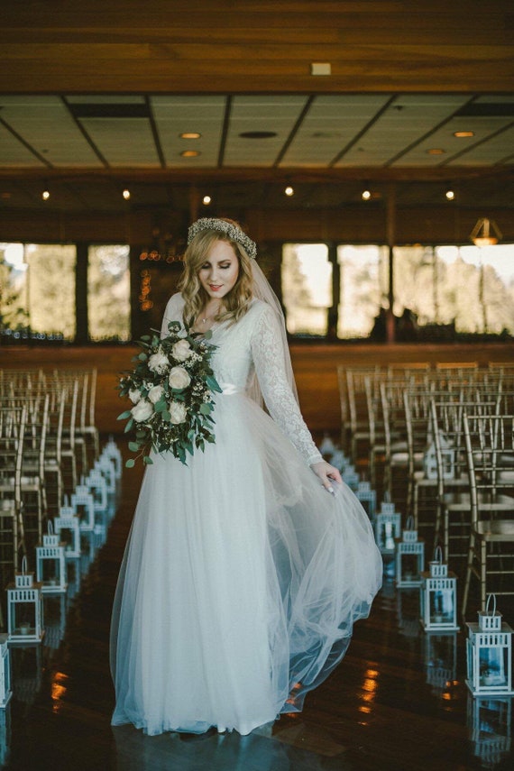 ivory long sleeve wedding dresses