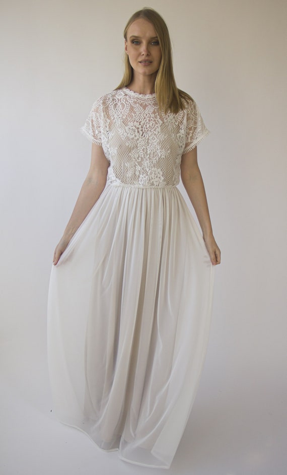Lace Bodice Chiffon Wedding Dress: Batwing Sleeves, Bohemian Bridal Gown