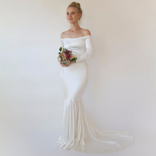 Silky Satin off the Shoulder Wedding Dress With Train - Etsy Norway