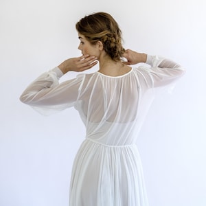 Vestido de novia bohemio de gasa: mangas obispo, corte A