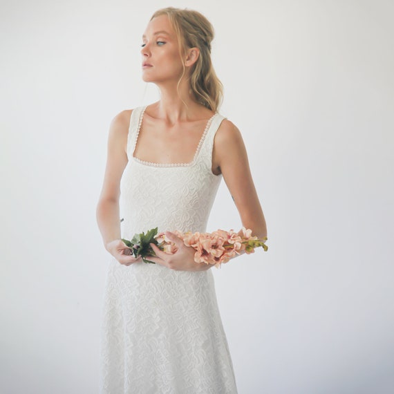 Ivory Square Neckline Sleeveless Wedding Dress, Rustic
