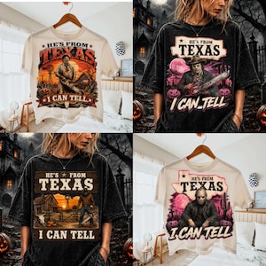 Puede incluir: Una colección de camisetas con estampados gráficos que incluyen el texto 'HE'S FROM TEXAS I CAN TELL'. Los diseños muestran ilustraciones de personajes de terror, motosierras, calabazas, graneros y cactus en varias paletas de colores.