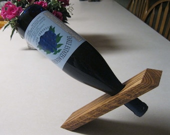 Balancing Wine Bottle Holder made of Solid Oak