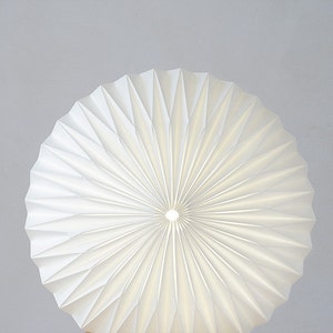 HEAVEN KNOWS /// ULTRA origami lampshade zdjęcie 3