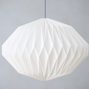 origami lampshade HEAVEN KNOWS /// XTREME – handfolded paper lamp with a modern design