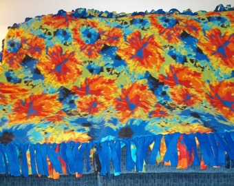 Abstract Tropical Floral Fleece Tied Blanket