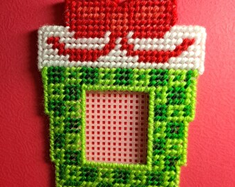 Plastic Canvas Christmas Picture Frame Ornament Ready to Hang