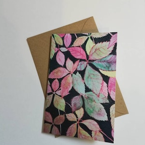 Cartão de felicitações em branco com folhas de outono, cartão de felicitações de outono, cartão de arte outonal, cartão de outono em branco, cartão de arte de outono, cartão para o outono, cartão de felicitações de outono