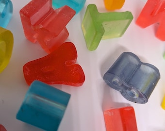 Juego de letras pequeñas arcoíris - Jabones de glicerina coloridos – Espuma abundante, acondicionador de la piel, diseño colorido