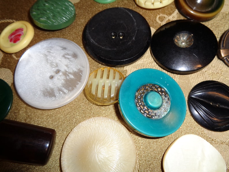 Lot of 20 Vintage 50/'s and 60/'s Mixed ButtonsSewing Suppliescollectables