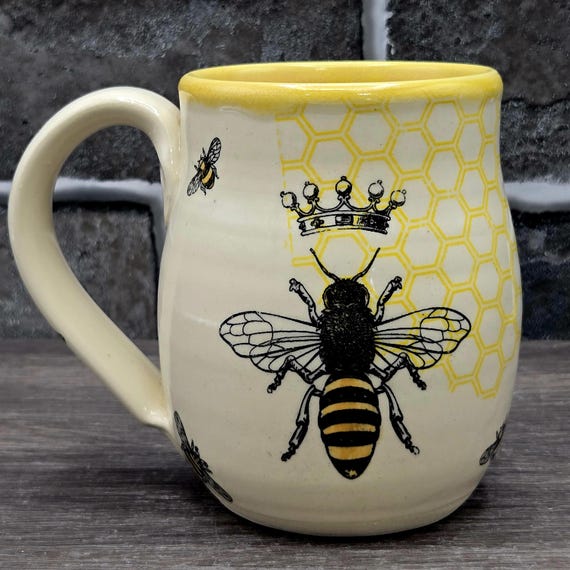 Queen Bee mug,  large mug 14+ oz.